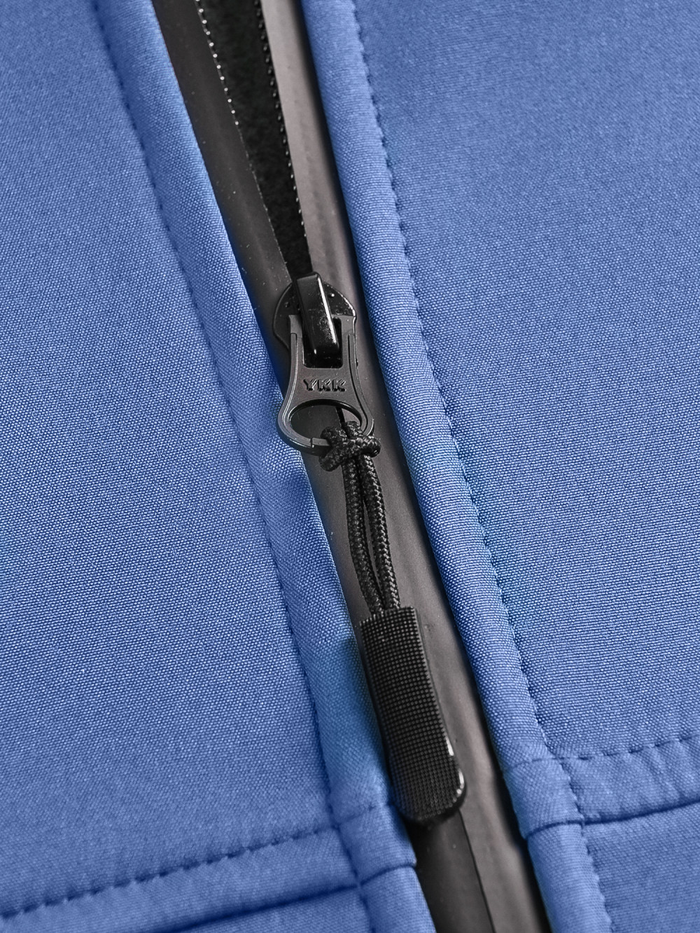 Ветровка спортивная мужская с капюшоном softshell синего цвета 9563S